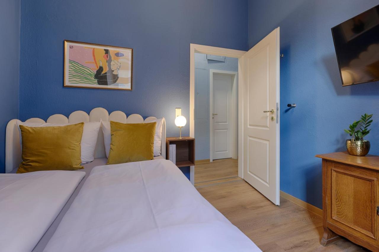 Homie Stay Am Marktplatz - Wohnen Im Historischen Balthasar-Neumann-Apartment เวิร์ซบวร์ก ภายนอก รูปภาพ